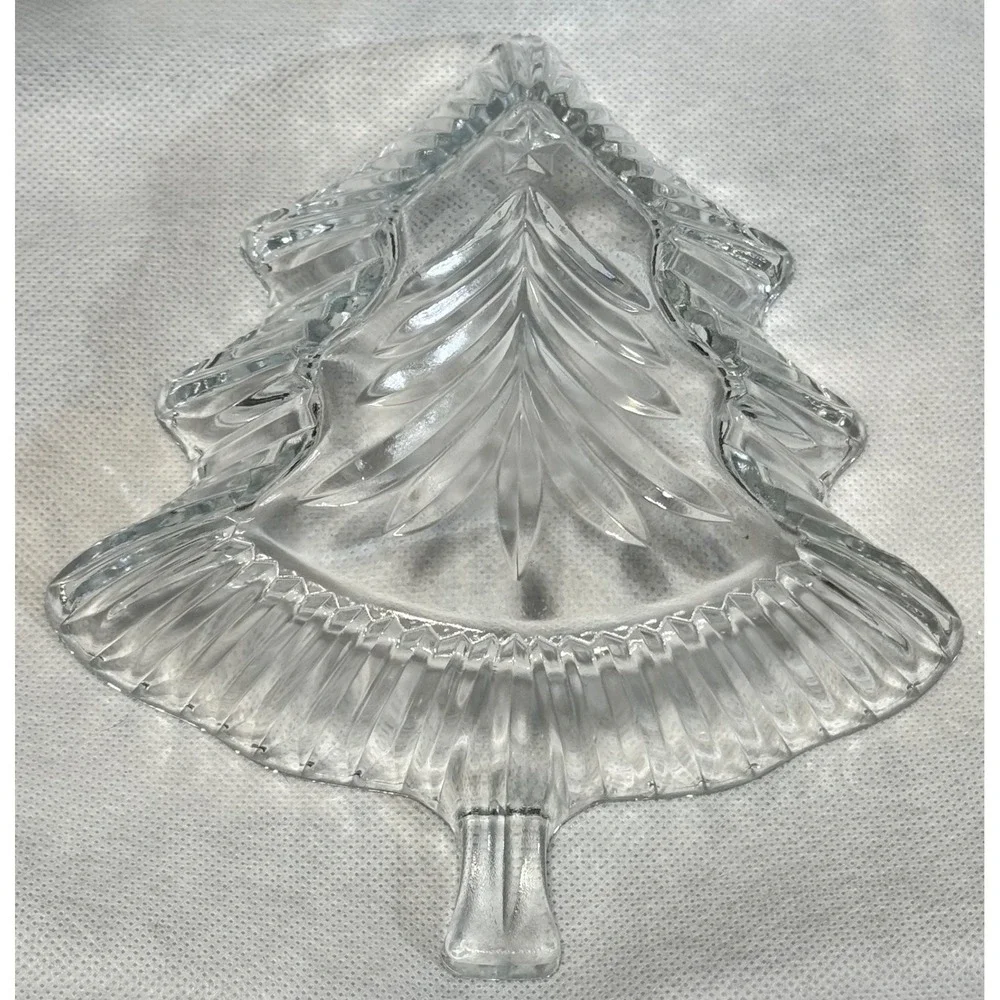Celebrations by Mikasa Christmas Night 7-Inch Crystal Tree Candy‎ Dish